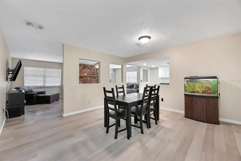 5007 PRESIDENTIAL ST — photo 2
