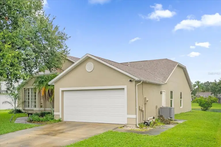 3240 BRENTWOOD LN — photo 2