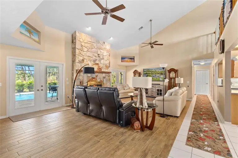 61 PINEHURST PL — photo 4