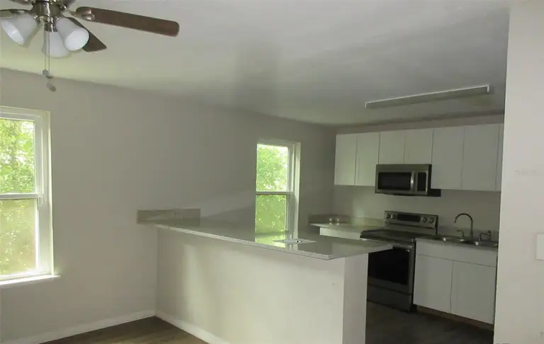 214 W DADE AVE — photo 3