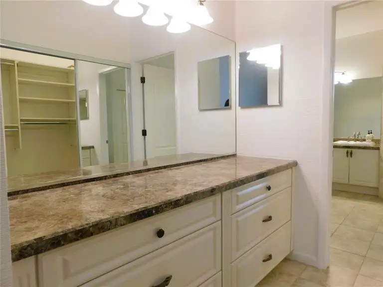 1648 STARLING DR #202 — photo 3