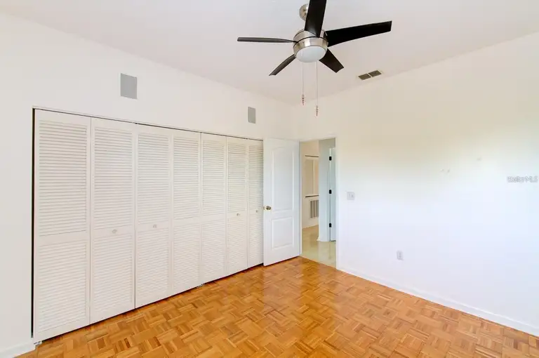 1648 STARLING DR #202 — photo 4