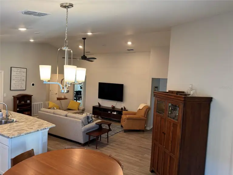 724 CARIBBEAN DR — photo 3