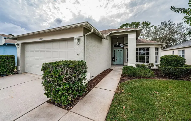 1439 HICKORY MOSS PL
