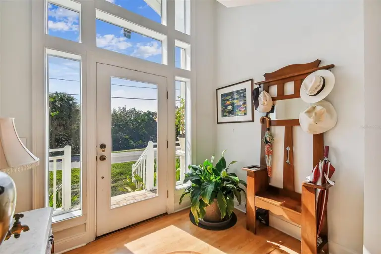 6231 BAYSHORE BLVD — photo 4