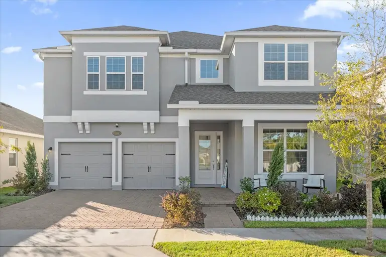 740 HYPERION DR