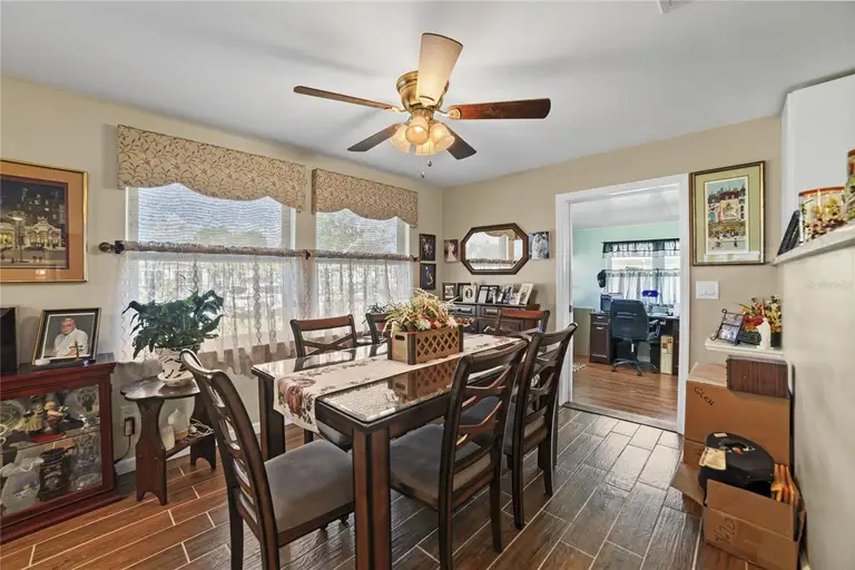 6 DA ROSA AVE — photo 5