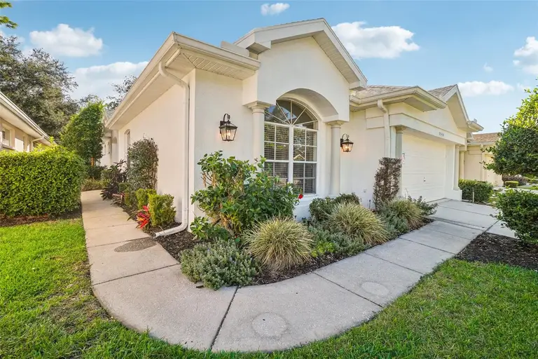 5544 LEGEND HILLS LN — photo 5