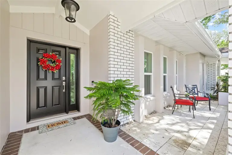 1300 CEDAR CT — photo 3