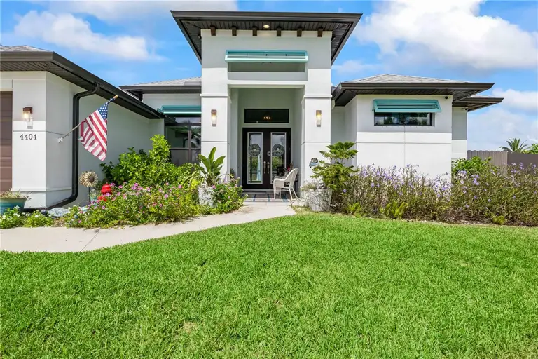 4404 SW 15TH PL — photo 3