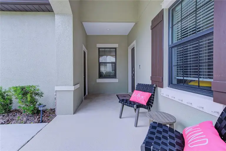 228 SAREZZO CIR — photo 3