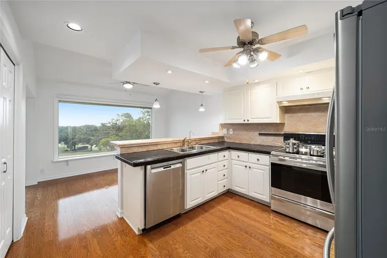 6042 TOPSAIL RD — photo 4