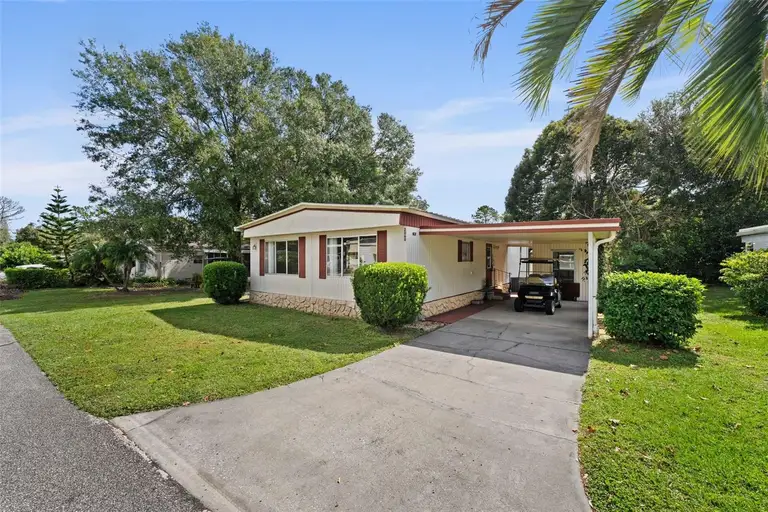 2060 LAMPLIGHT CIR