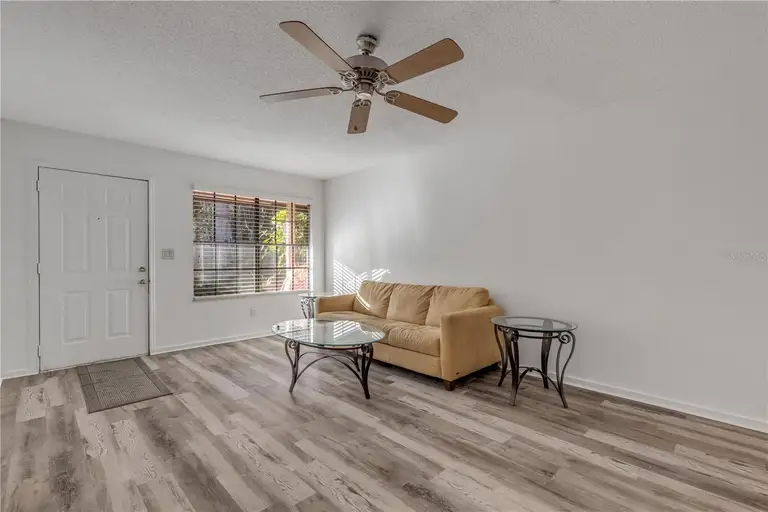 526 LIVE OAK ST #1070 — photo 3