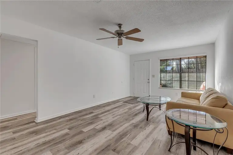 526 LIVE OAK ST #1070 — photo 4