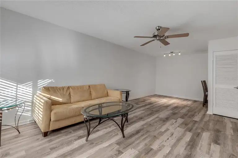 526 LIVE OAK ST #1070 — photo 5