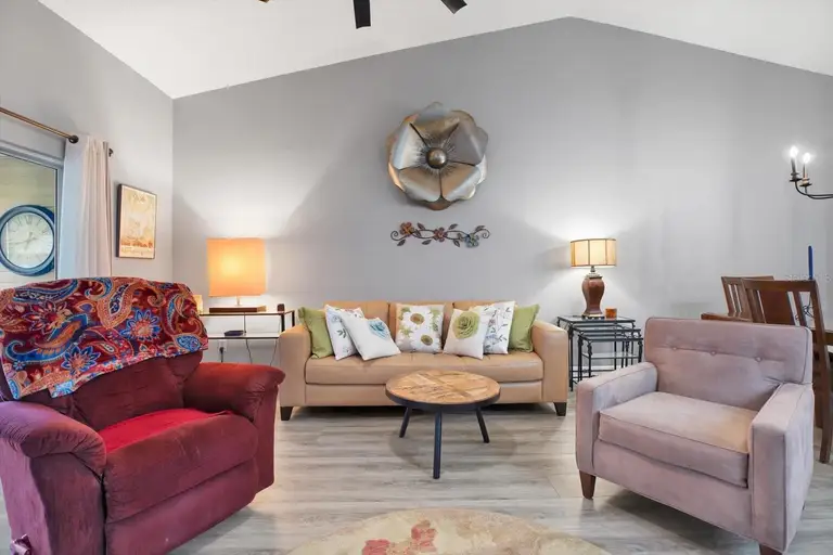 2403 NANTUCKET GREEN CT #0 — photo 4