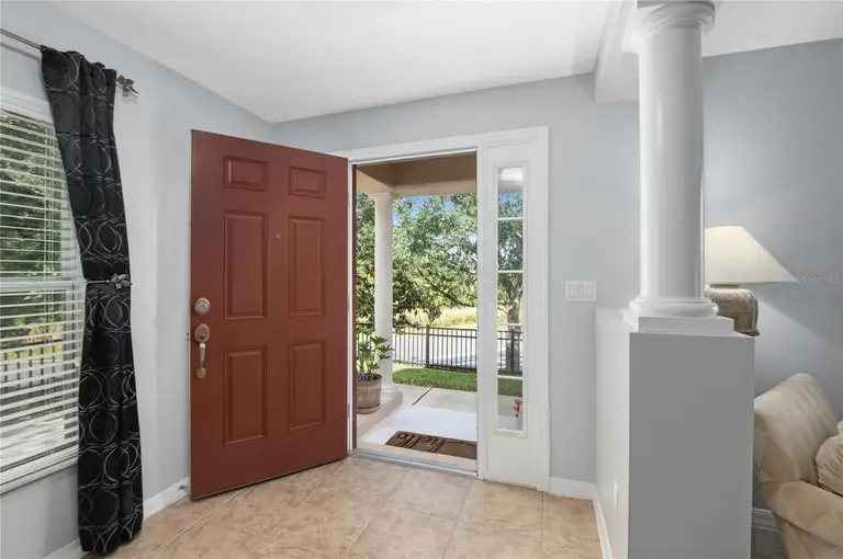 207 MAPLEBROOK DR — photo 5