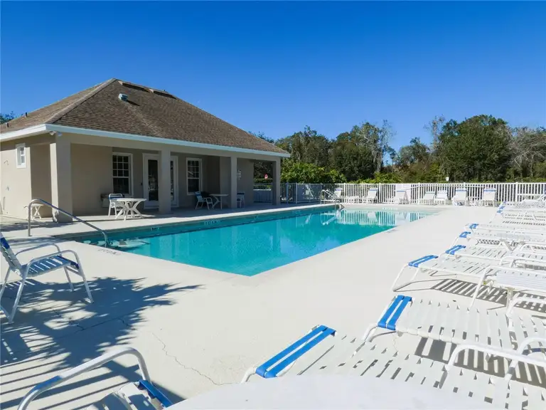 6364 SEDGEFORD DR — photo 3