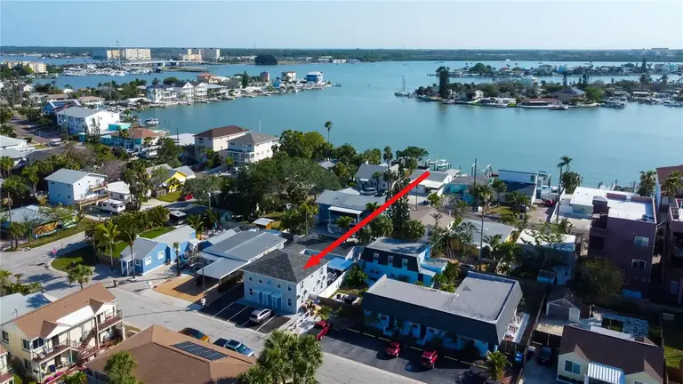 14135 PALM ST — photo 3