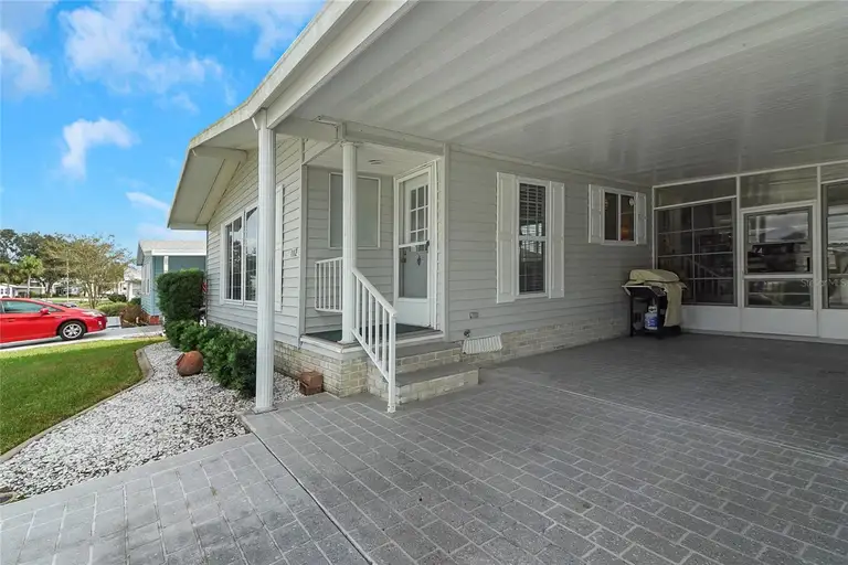 1112 PARADISE DR — photo 3