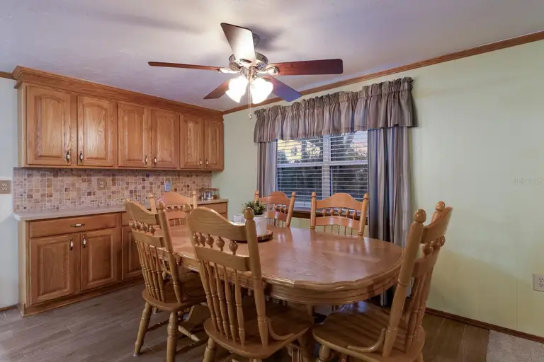 1640 CENTER RD — photo 5
