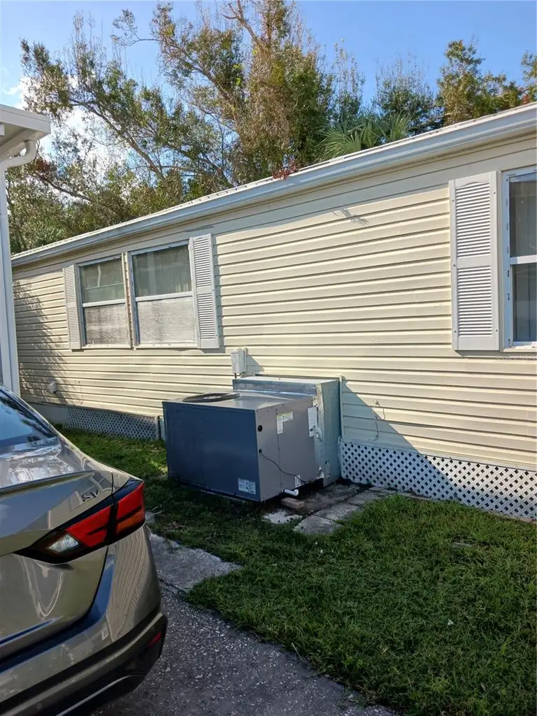 3001 COQUINA ESPLANADE — photo 2