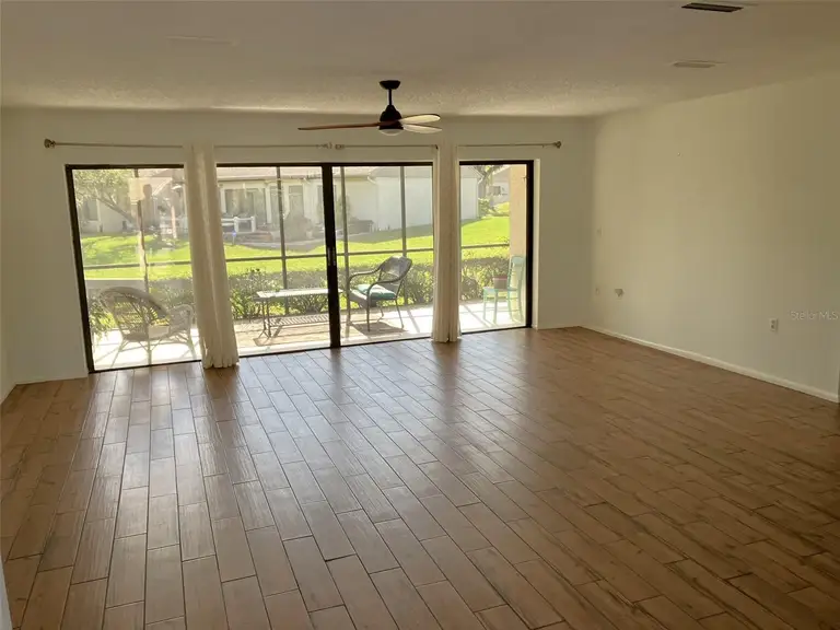 40 SYLVIA PL — photo 5