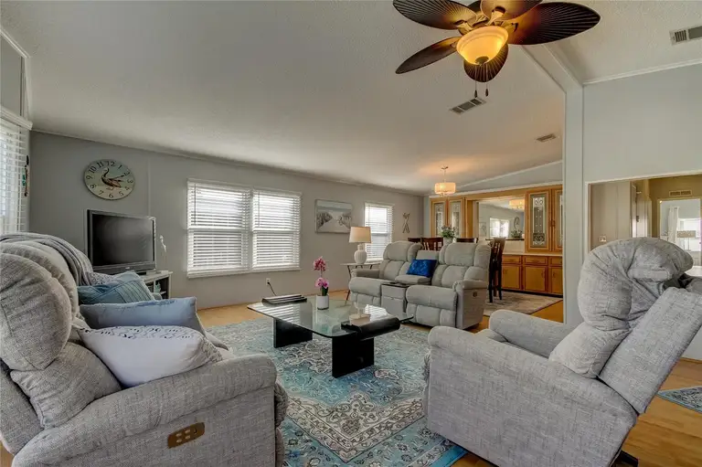 70 PELICAN DR E — photo 5