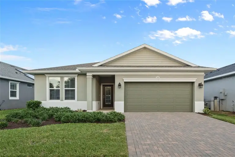 256 SILVER MAPLE RD — photo 2