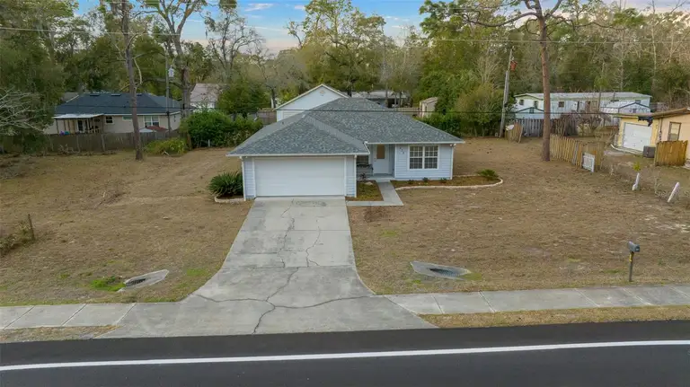 535 E THRASHER DR — photo 3