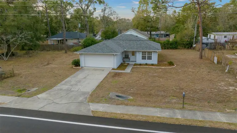 535 E THRASHER DR — photo 4