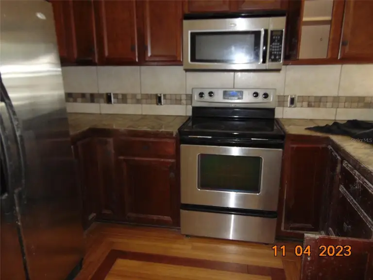 507 BARWICK ST — photo 3