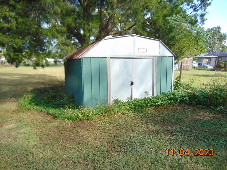 507 BARWICK ST — photo 4