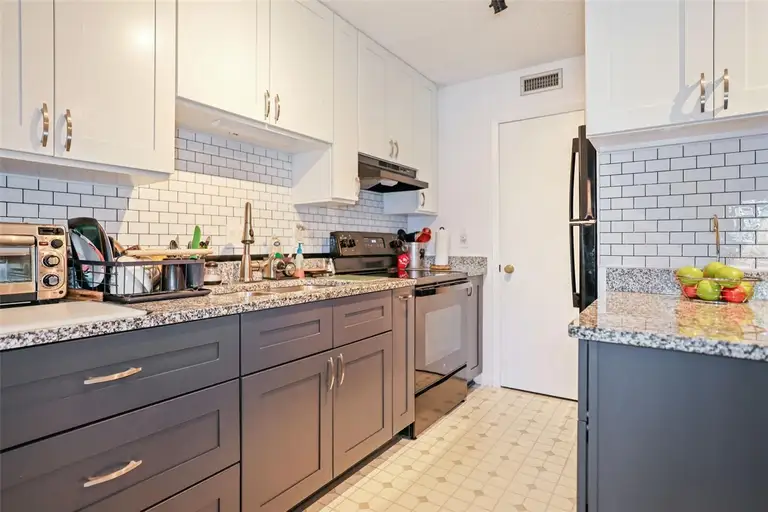 6400 46TH AVE N #212 — photo 5