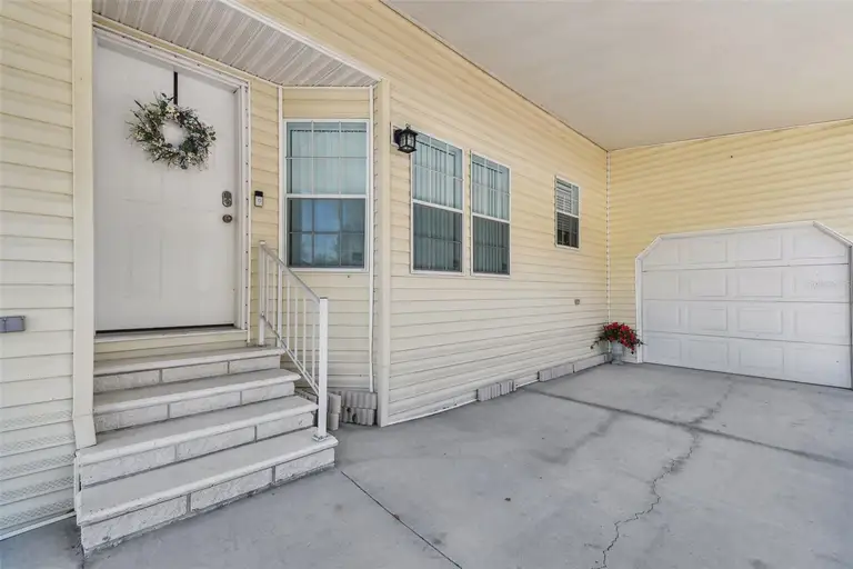 619 PELICAN DR S — photo 4
