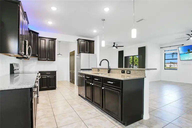 1708 HADDEN HALL PL — photo 3