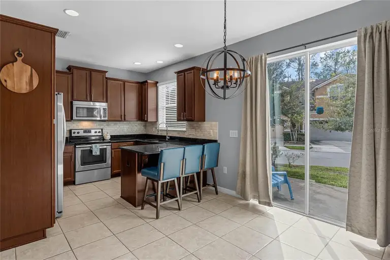 2129 VICTORIA GLEN DR — photo 4
