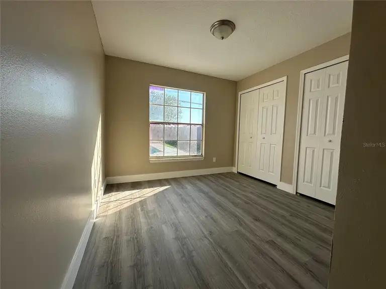 1566 LAWNDALE CIR — photo 5