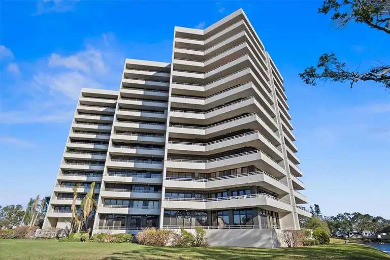 5950 PELICAN BAY PLZ S #PH-2D — photo 2
