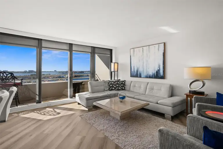 5950 PELICAN BAY PLZ S #PH-2D — photo 4