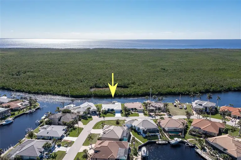 3936 CROOKED ISLAND DR — photo 2