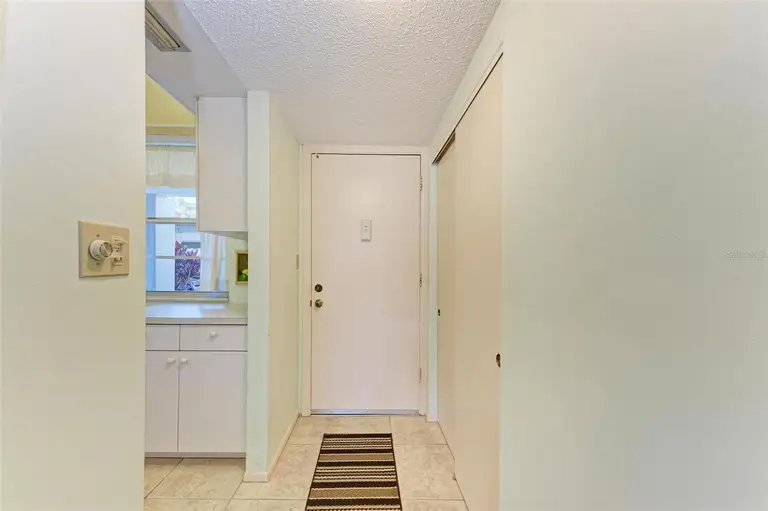 4370 CHATHAM DR #104 — photo 3