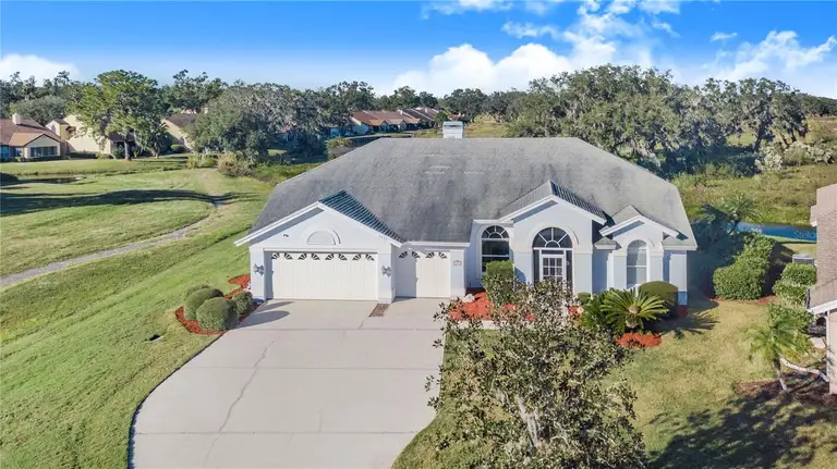 4402 FAIRWAY OAKS CT