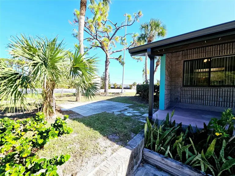 9000 GRIGGS RD #A — photo 2