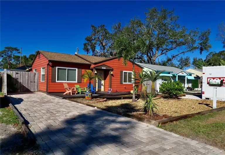 2655 MIRIAM ST S — photo 2