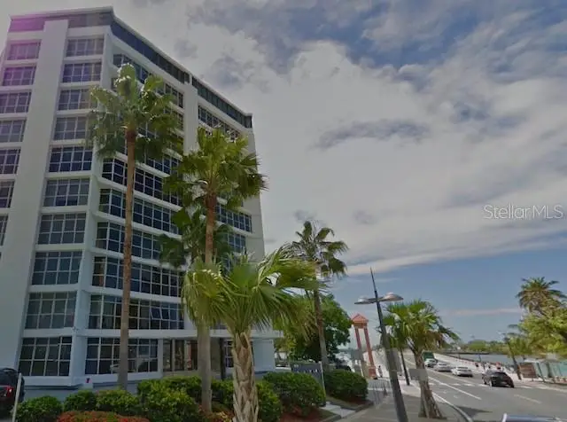 860 ASHFORD AVE. #7B