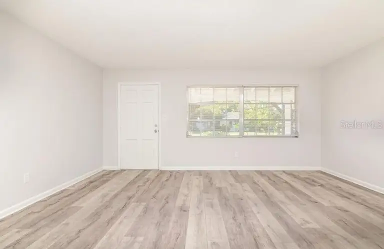 1494 BRAZILIAN LN — photo 3