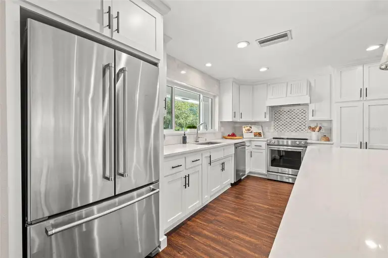 1470 HILL DR — photo 5