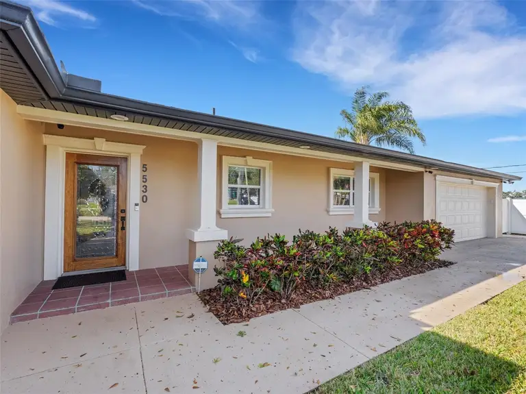 5530 DRIFTWOOD DR — photo 4